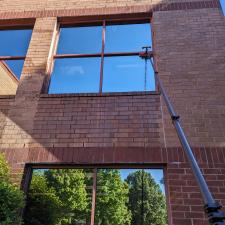 Expert-Quality-Commercial-Window-Cleaning-In-Charlotte-NC 2